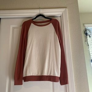 Z supply size M sweater
